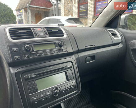 Сірий Шкода Фабія, об'ємом двигуна 1.6 л та пробігом 211 тис. км за 5500 $, фото 14 на Automoto.ua