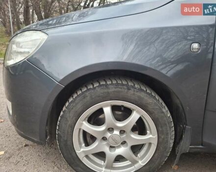 Сірий Шкода Фабія, об'ємом двигуна 1.6 л та пробігом 216 тис. км за 6700 $, фото 8 на Automoto.ua