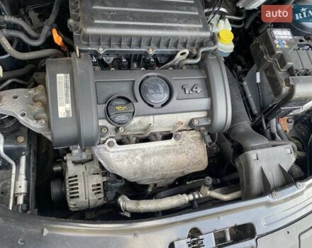 Сірий Шкода Фабія, об'ємом двигуна 1.4 л та пробігом 250 тис. км за 5500 $, фото 11 на Automoto.ua