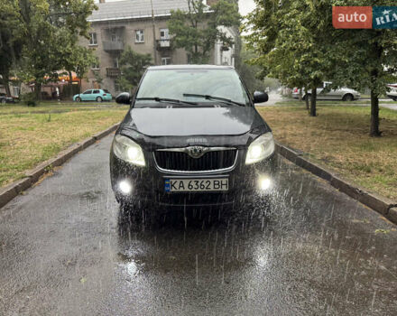 Серый Шкода Фабия, объемом двигателя 1.4 л и пробегом 207 тыс. км за 5900 $, фото 9 на Automoto.ua