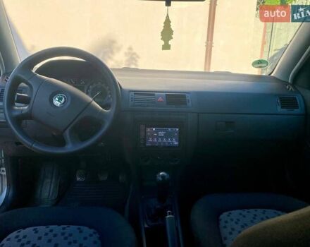 Сірий Шкода Фабія, об'ємом двигуна 1.39 л та пробігом 194 тис. км за 5500 $, фото 16 на Automoto.ua