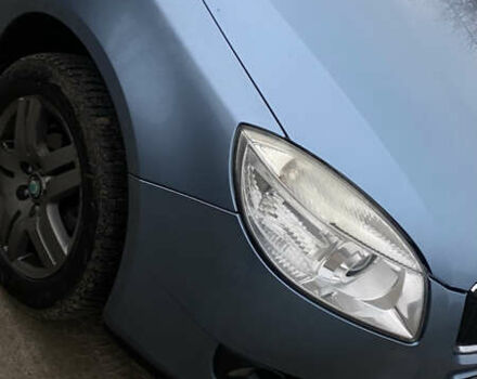 Серый Шкода Фабия, объемом двигателя 1.4 л и пробегом 395 тыс. км за 4200 $, фото 4 на Automoto.ua