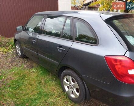 Сірий Шкода Фабія, об'ємом двигуна 1.39 л та пробігом 250 тис. км за 5300 $, фото 1 на Automoto.ua