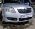 Серый Шкода Фабия, объемом двигателя 1.2 л и пробегом 280 тыс. км за 4600 $, фото 1 на Automoto.ua