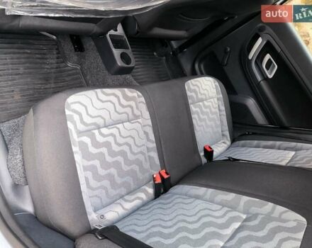 Серый Шкода Фабия, объемом двигателя 1.39 л и пробегом 147 тыс. км за 5200 $, фото 22 на Automoto.ua