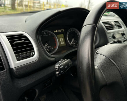 Серый Шкода Фабия, объемом двигателя 1.39 л и пробегом 224 тыс. км за 5800 $, фото 25 на Automoto.ua