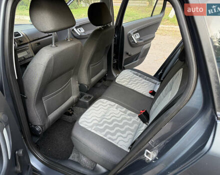 Сірий Шкода Фабія, об'ємом двигуна 1.6 л та пробігом 218 тис. км за 6100 $, фото 22 на Automoto.ua