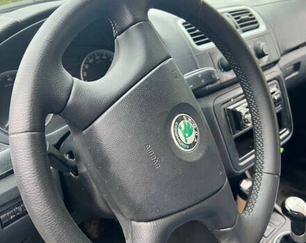 Серый Шкода Фабия, объемом двигателя 1.39 л и пробегом 274 тыс. км за 4700 $, фото 8 на Automoto.ua