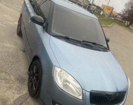 Серый Шкода Фабия, объемом двигателя 1.2 л и пробегом 274 тыс. км за 5500 $, фото 2 на Automoto.ua