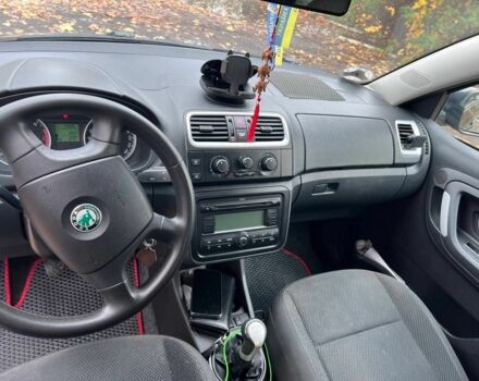 Сірий Шкода Фабія, об'ємом двигуна 1.4 л та пробігом 221 тис. км за 5000 $, фото 3 на Automoto.ua