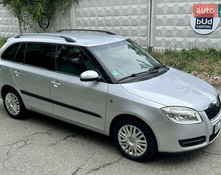 Серый Шкода Фабия, объемом двигателя 0 л и пробегом 230 тыс. км за 5499 $, фото 1 на Automoto.ua