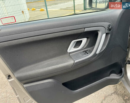 Серый Шкода Фабия, объемом двигателя 1.2 л и пробегом 162 тыс. км за 3990 $, фото 15 на Automoto.ua