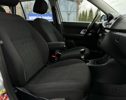 Сірий Шкода Фабія, об'ємом двигуна 1.4 л та пробігом 224 тис. км за 5800 $, фото 6 на Automoto.ua