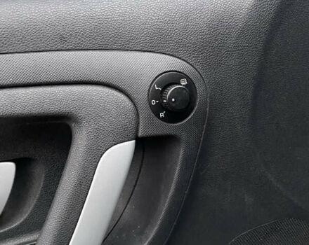 Серый Шкода Фабия, объемом двигателя 1.4 л и пробегом 395 тыс. км за 4200 $, фото 10 на Automoto.ua