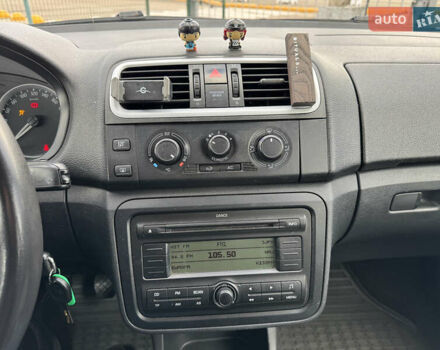 Серый Шкода Фабия, объемом двигателя 1.2 л и пробегом 162 тыс. км за 3990 $, фото 23 на Automoto.ua