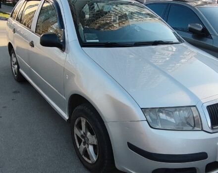 Серый Шкода Фабия, объемом двигателя 0 л и пробегом 297 тыс. км за 4000 $, фото 5 на Automoto.ua