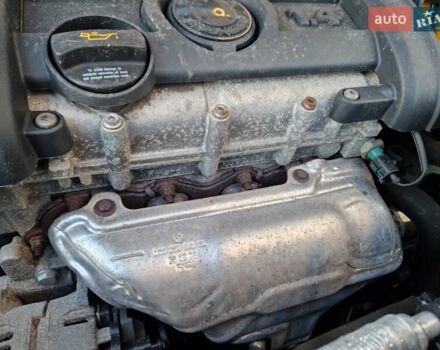 Серый Шкода Фабия, объемом двигателя 1.4 л и пробегом 147 тыс. км за 5600 $, фото 56 на Automoto.ua