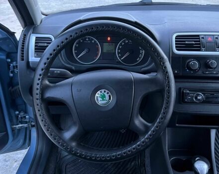 Серый Шкода Фабия, объемом двигателя 1.4 л и пробегом 201 тыс. км за 4500 $, фото 12 на Automoto.ua