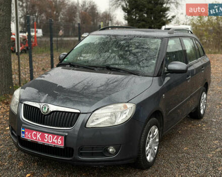Сірий Шкода Фабія, об'ємом двигуна 1.39 л та пробігом 217 тис. км за 5700 $, фото 6 на Automoto.ua