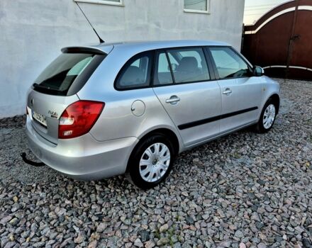 Серый Шкода Фабия, объемом двигателя 1.2 л и пробегом 237 тыс. км за 3999 $, фото 3 на Automoto.ua