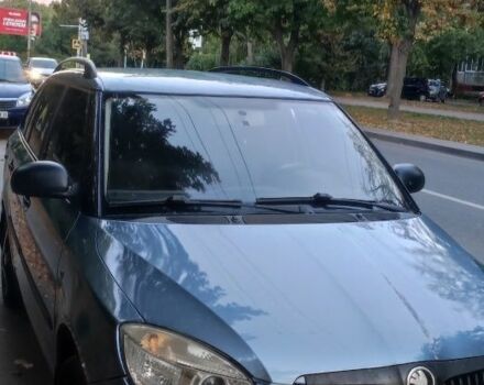 Серый Шкода Фабия, объемом двигателя 1.2 л и пробегом 307 тыс. км за 3800 $, фото 1 на Automoto.ua