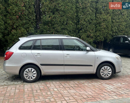 Сірий Шкода Фабія, об'ємом двигуна 1.6 л та пробігом 211 тис. км за 5500 $, фото 2 на Automoto.ua