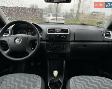 Сірий Шкода Фабія, об'ємом двигуна 1.39 л та пробігом 217 тис. км за 5700 $, фото 47 на Automoto.ua
