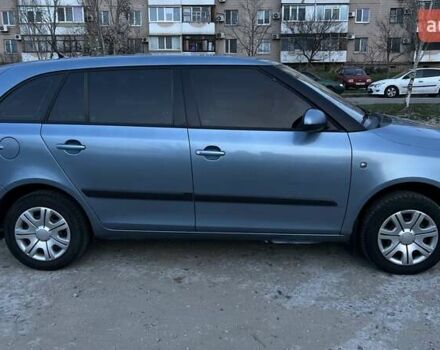 Серый Шкода Фабия, объемом двигателя 1.39 л и пробегом 201 тыс. км за 4500 $, фото 3 на Automoto.ua