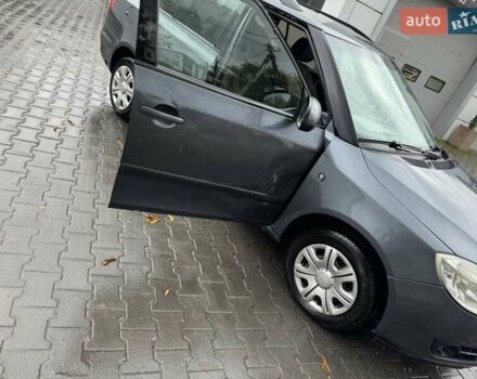 Сірий Шкода Фабія, об'ємом двигуна 1.39 л та пробігом 290 тис. км за 4650 $, фото 6 на Automoto.ua