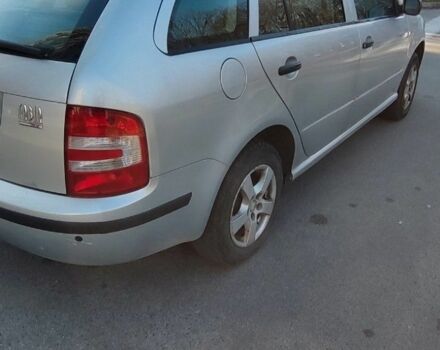 Серый Шкода Фабия, объемом двигателя 0 л и пробегом 297 тыс. км за 4000 $, фото 2 на Automoto.ua