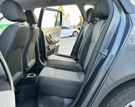 Сірий Шкода Фабія, об'ємом двигуна 1.4 л та пробігом 212 тис. км за 5400 $, фото 9 на Automoto.ua