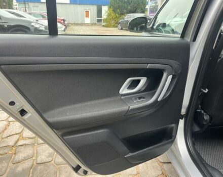 Серый Шкода Фабия, объемом двигателя 1.6 л и пробегом 211 тыс. км за 6800 $, фото 17 на Automoto.ua