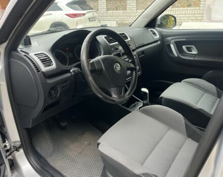 Серый Шкода Фабия, объемом двигателя 1.6 л и пробегом 211 тыс. км за 6800 $, фото 10 на Automoto.ua