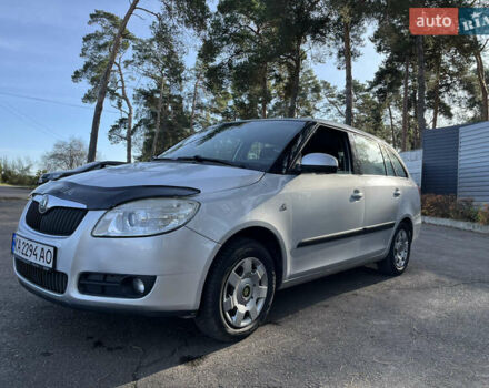 Сірий Шкода Фабія, об'ємом двигуна 1.6 л та пробігом 165 тис. км за 4600 $, фото 1 на Automoto.ua