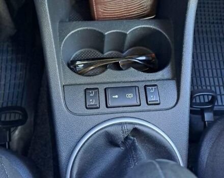 Сірий Шкода Фабія, об'ємом двигуна 1.4 л та пробігом 235 тис. км за 6000 $, фото 3 на Automoto.ua