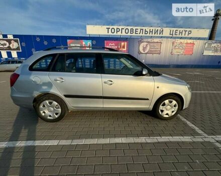 Серый Шкода Фабия, объемом двигателя 1.2 л и пробегом 207 тыс. км за 4499 $, фото 5 на Automoto.ua