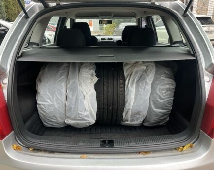 Серый Шкода Фабия, объемом двигателя 1.6 л и пробегом 211 тыс. км за 6800 $, фото 21 на Automoto.ua