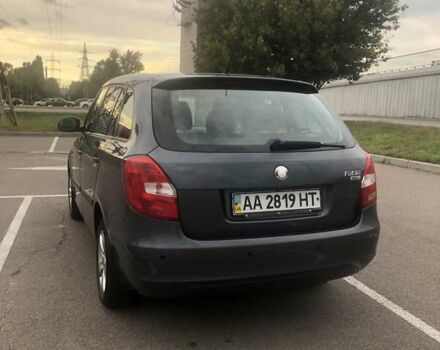 Серый Шкода Фабия, объемом двигателя 1.39 л и пробегом 255 тыс. км за 5300 $, фото 4 на Automoto.ua