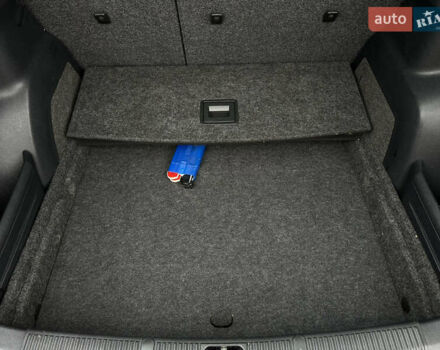 Серый Шкода Фабия, объемом двигателя 1.39 л и пробегом 224 тыс. км за 5800 $, фото 38 на Automoto.ua