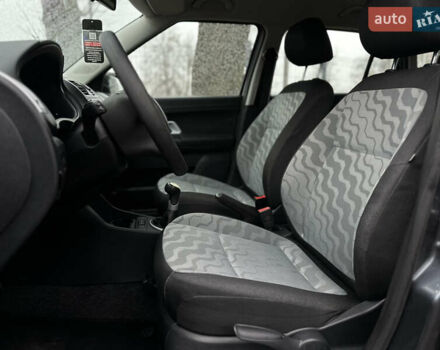Сірий Шкода Фабія, об'ємом двигуна 1.39 л та пробігом 217 тис. км за 5700 $, фото 22 на Automoto.ua