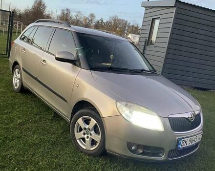 Серый Шкода Фабия, объемом двигателя 1.4 л и пробегом 310 тыс. км за 4200 $, фото 14 на Automoto.ua