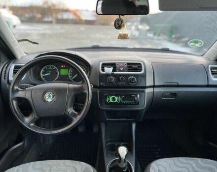 Сірий Шкода Фабія, об'ємом двигуна 1.4 л та пробігом 320 тис. км за 4800 $, фото 7 на Automoto.ua