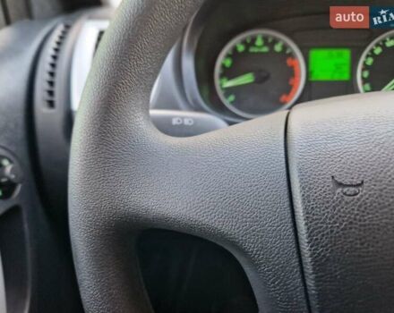 Серый Шкода Фабия, объемом двигателя 1.4 л и пробегом 147 тыс. км за 5600 $, фото 65 на Automoto.ua