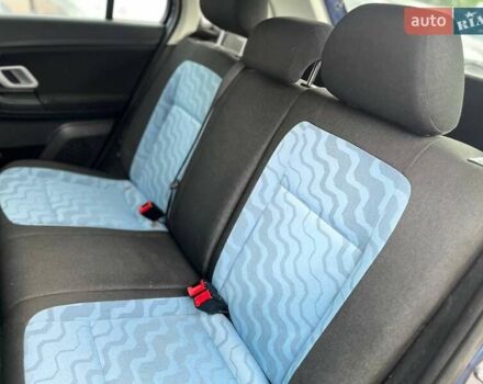 Серый Шкода Фабия, объемом двигателя 1.39 л и пробегом 204 тыс. км за 5799 $, фото 15 на Automoto.ua