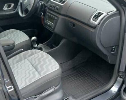 Серый Шкода Фабия, объемом двигателя 1.39 л и пробегом 232 тыс. км за 6500 $, фото 6 на Automoto.ua