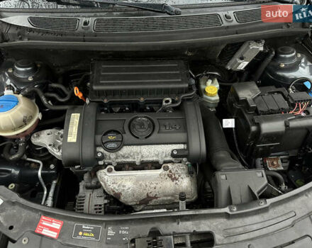 Сірий Шкода Фабія, об'ємом двигуна 1.39 л та пробігом 217 тис. км за 5700 $, фото 49 на Automoto.ua