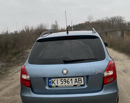 Серый Шкода Фабия, объемом двигателя 1.4 л и пробегом 395 тыс. км за 4200 $, фото 3 на Automoto.ua