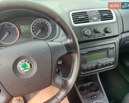 Сірий Шкода Фабія, об'ємом двигуна 1.42 л та пробігом 253 тис. км за 5100 $, фото 17 на Automoto.ua