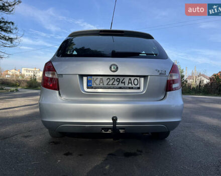 Сірий Шкода Фабія, об'ємом двигуна 1.6 л та пробігом 165 тис. км за 4600 $, фото 4 на Automoto.ua