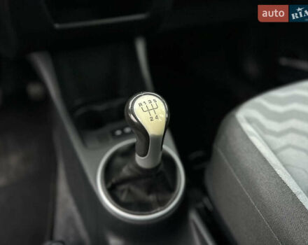 Сірий Шкода Фабія, об'ємом двигуна 1.39 л та пробігом 217 тис. км за 5700 $, фото 28 на Automoto.ua